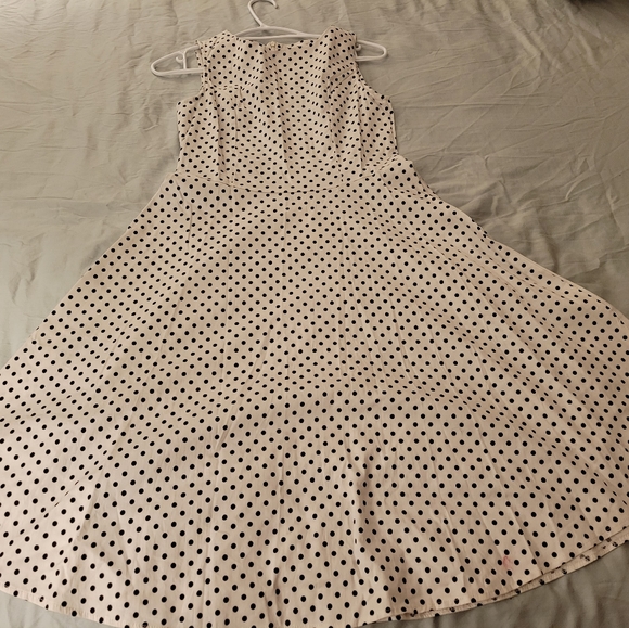 Amazon fashion polka dotted dress in Small - Picture 1 of 4